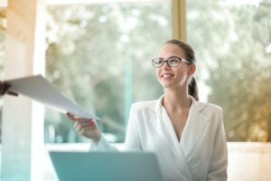 Discover Your Dream Job in Canada: Top Industries, Tips for International Workers, and More!